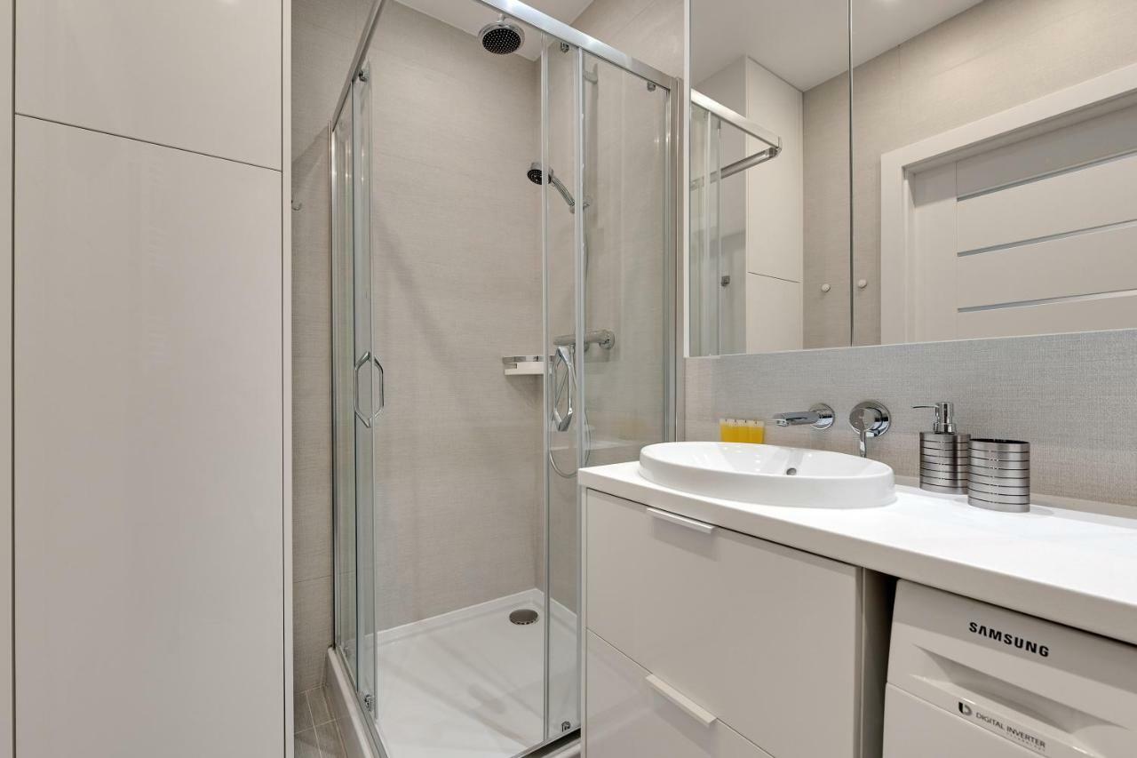 Luxury Voyage Apartments + Extra Bikes غدانسك المظهر الخارجي الصورة
